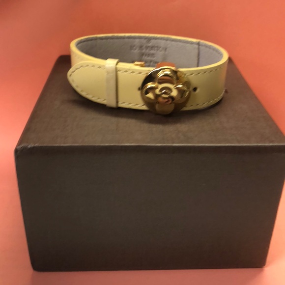 Louis Vuitton Hapi monogram leather bracelet - Picture 3 of 7